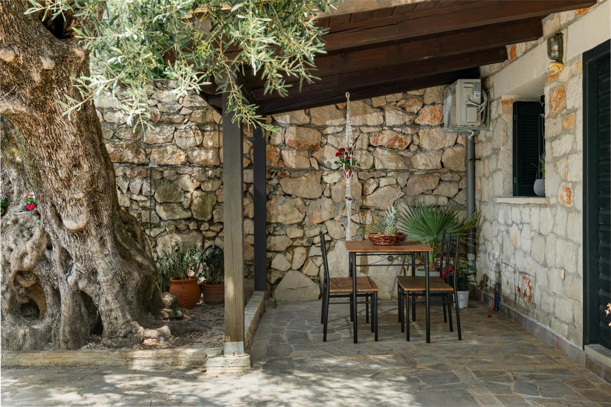 Orama Stone Apartments - Authentic Hospitality In A Historical Location, By Zantewize Exterior foto